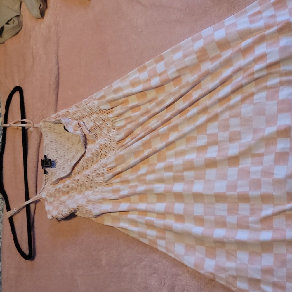 CHEAKER WHITE&PEACH DRESS